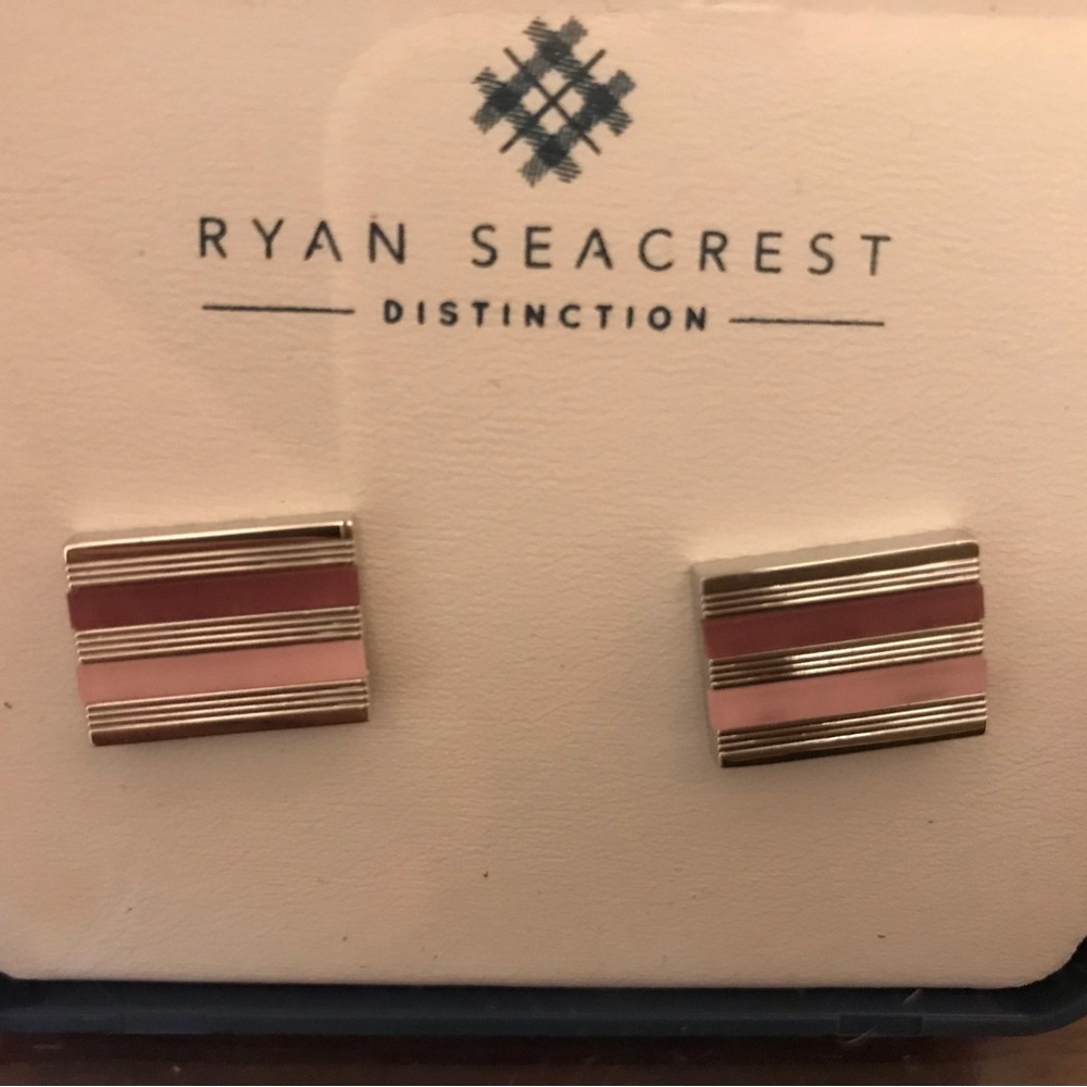 Ryan Seacrest distinction cufflinks
